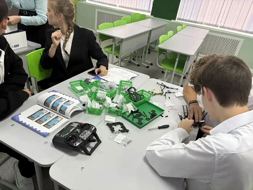 Саратовские школьники сделали первый шаг к карьере в АПК 